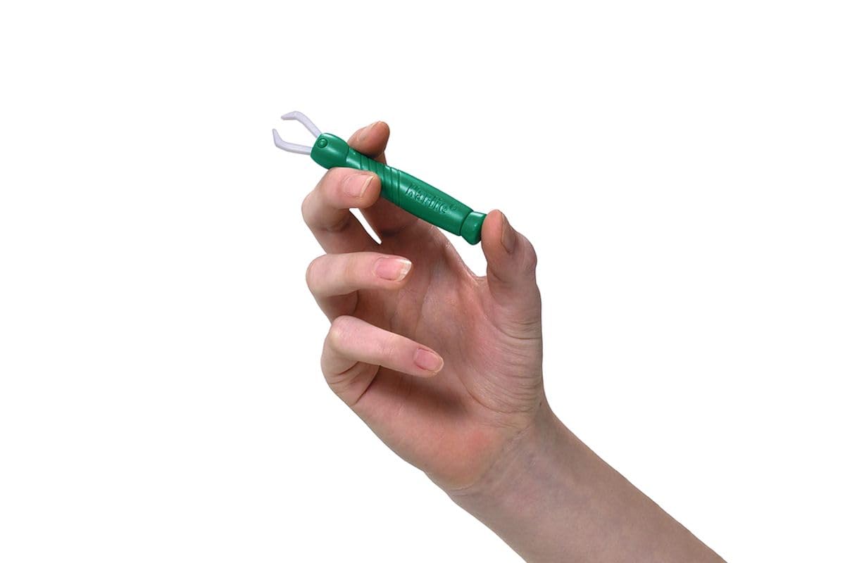 karlie-plastik-zeckenzange-zeckenentferner-f-r-hund-katze-und-nager image 4