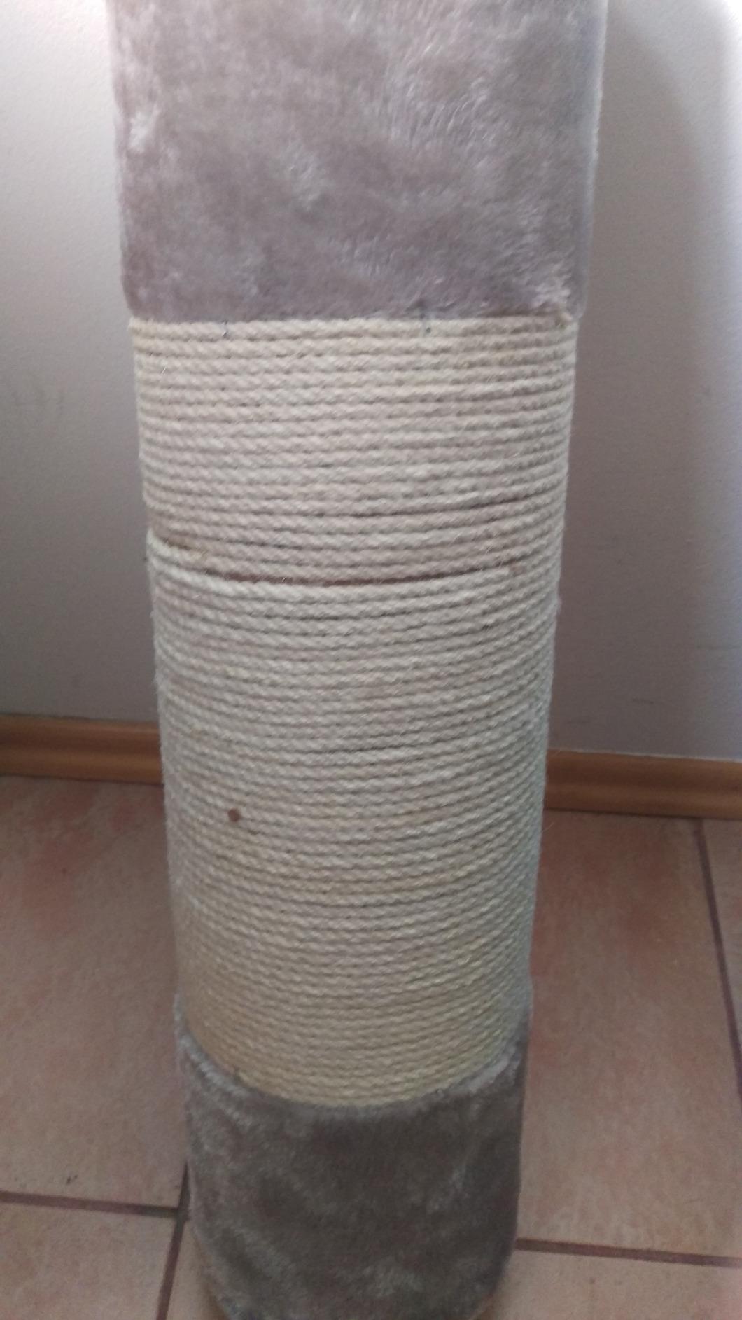 Gute Säule für große Katzen