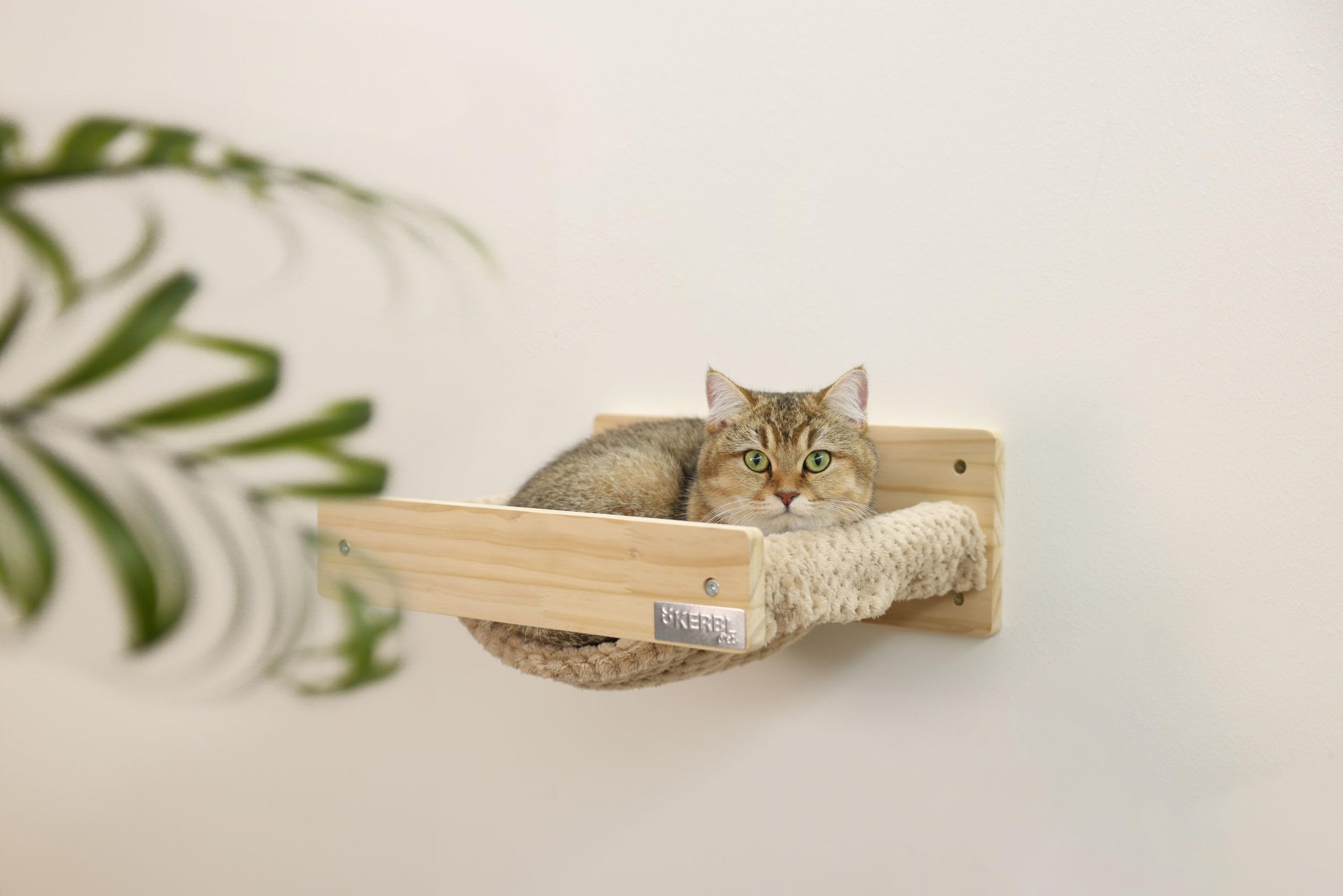 kerbl-pet-wandh-ngematte-timber-natur-taupe-38-x-33-5-x-16-cm-aus-holz image 3