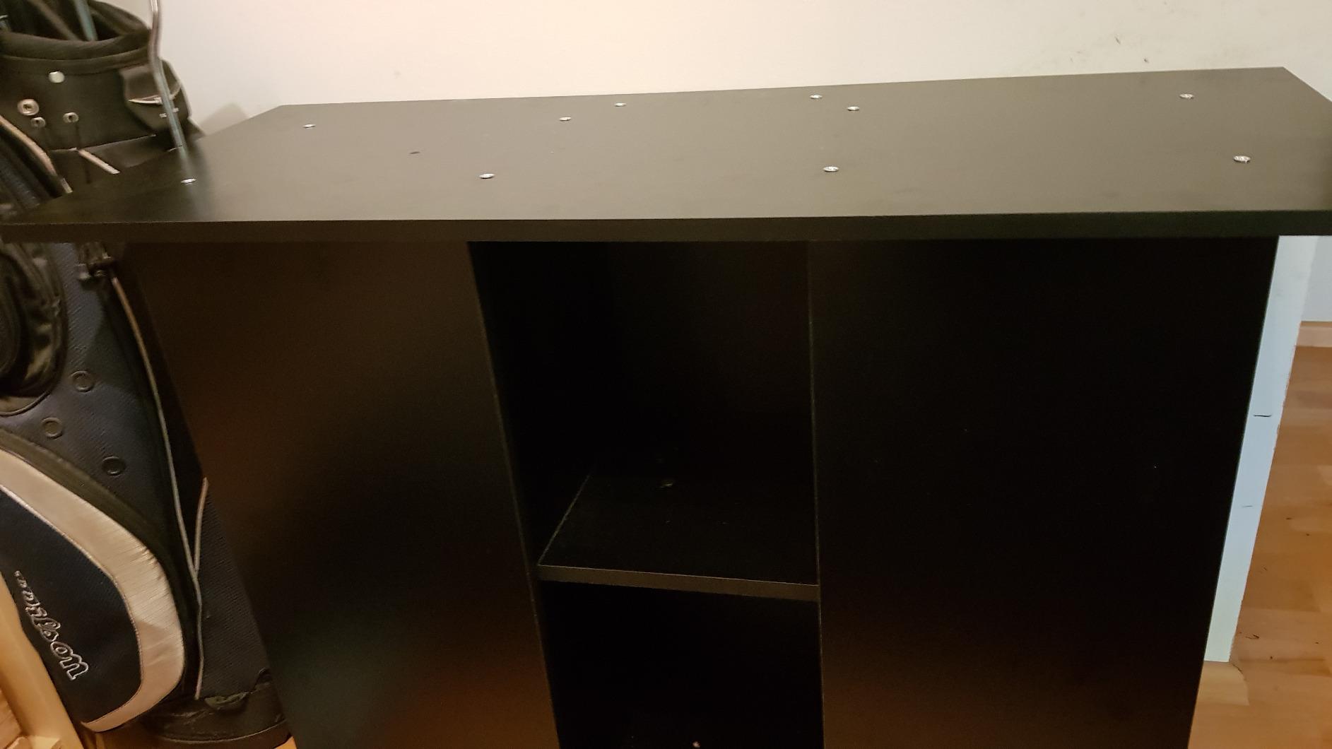 Edel in Schwarz