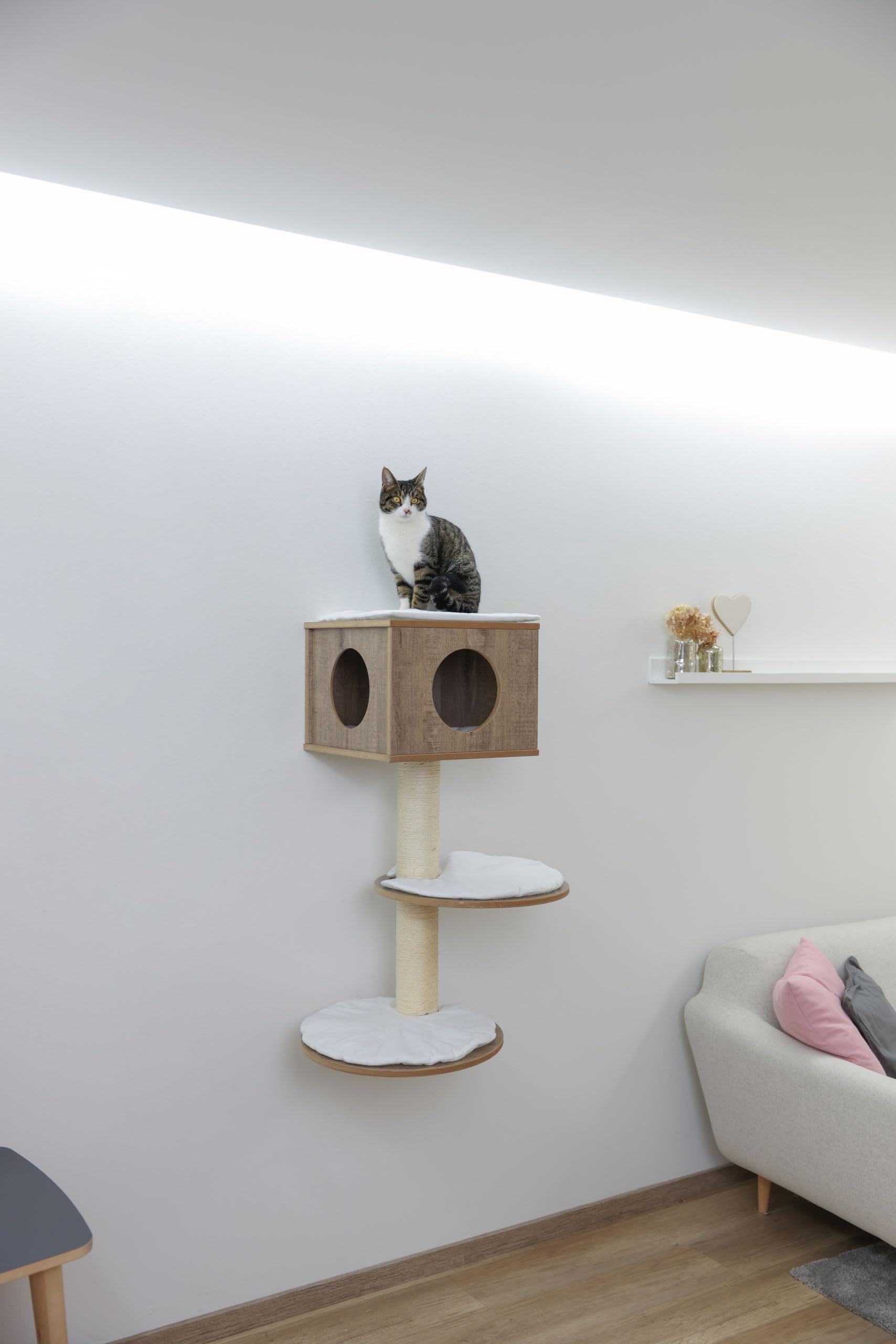 kerbl-pet-wandkratzbaum-dinari-light-45x45x106-cm-braun-wei image 5