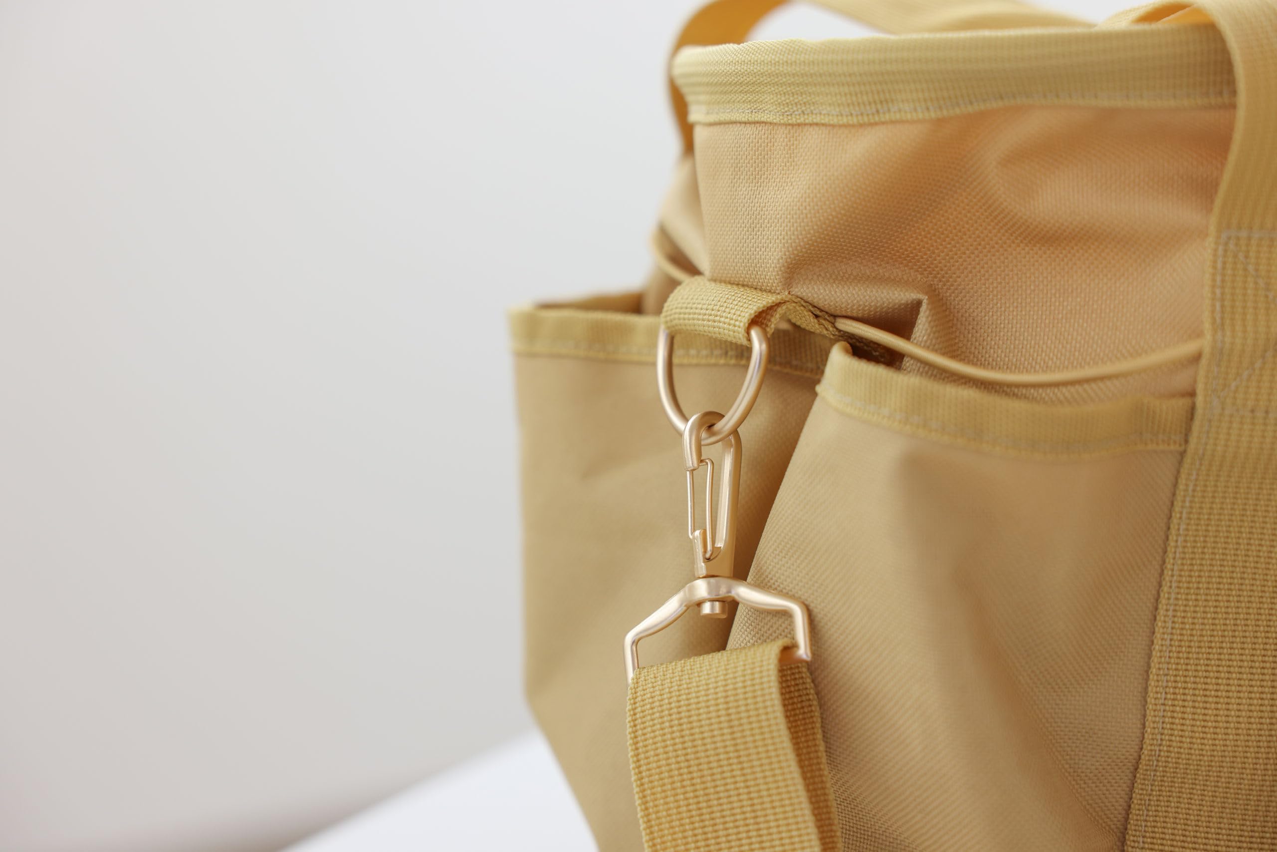 kerbl-magicbrush-putztasche-30x25x25-cm-golden-ohne-inhalt image 3
