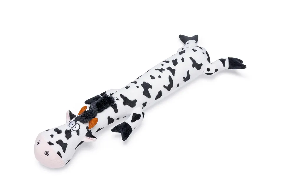 karlie-funny-kuh-hundespielzeug-pl-sch-schwarz-wei-55x20x7-cm image 1