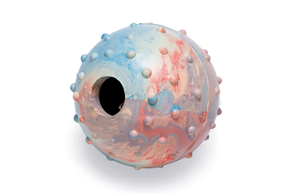 karlie-gummiball-hundespielzeug-marmoriert-durchm-5-cm-mit-gl-ckchen-und-noppen image 1