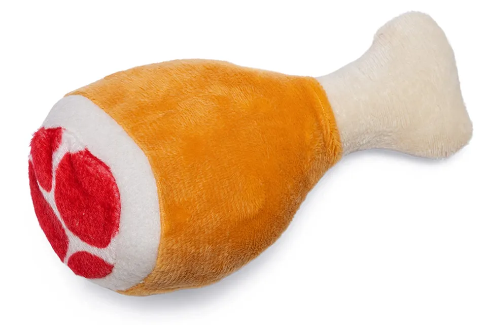 karlie-hundespielzeug-keule-pl-sch-beige-14-x-8-x-6-cm-mit-squeaker image 1