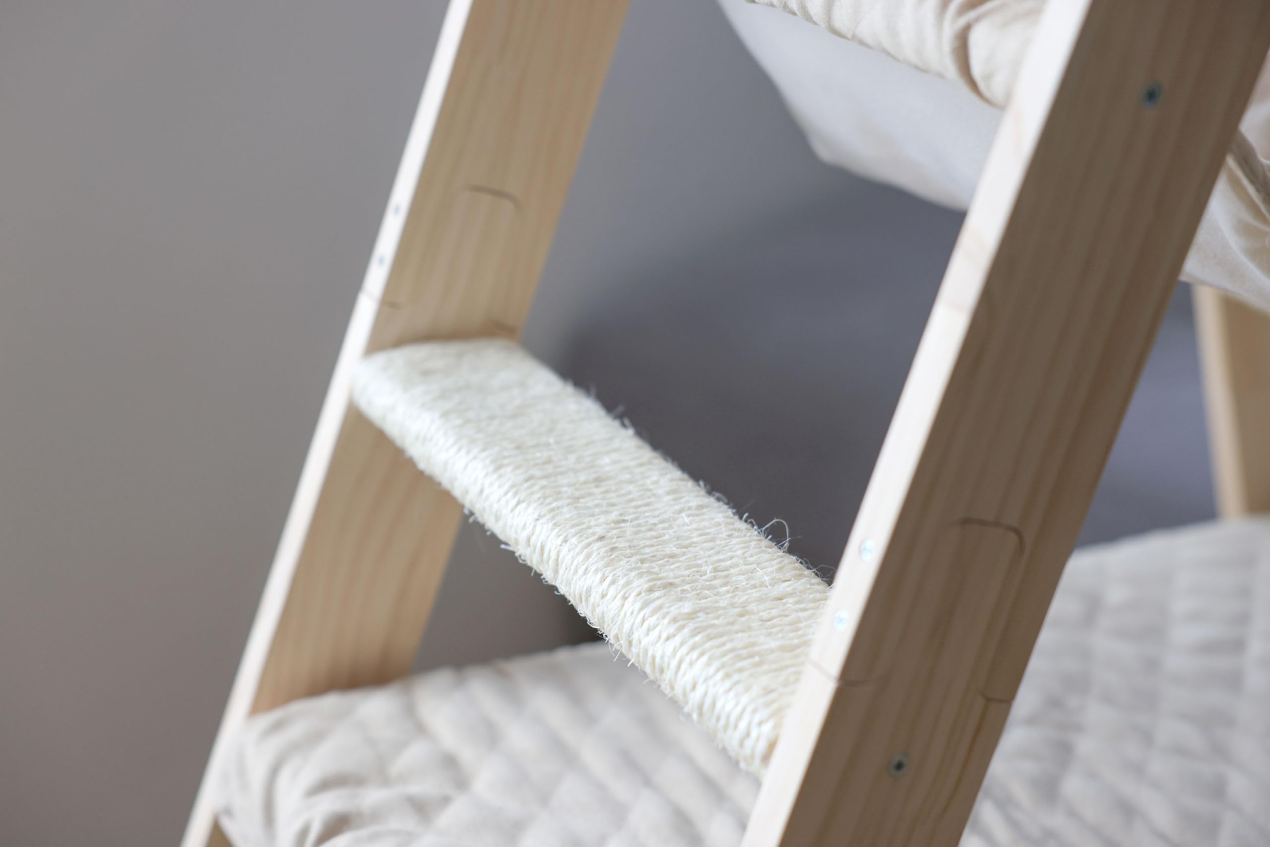 kerbl-pet-kratzbaum-ladder-natur-beige-97-x-35-x-134-cm-holz-mit-velours-und-sis image 3