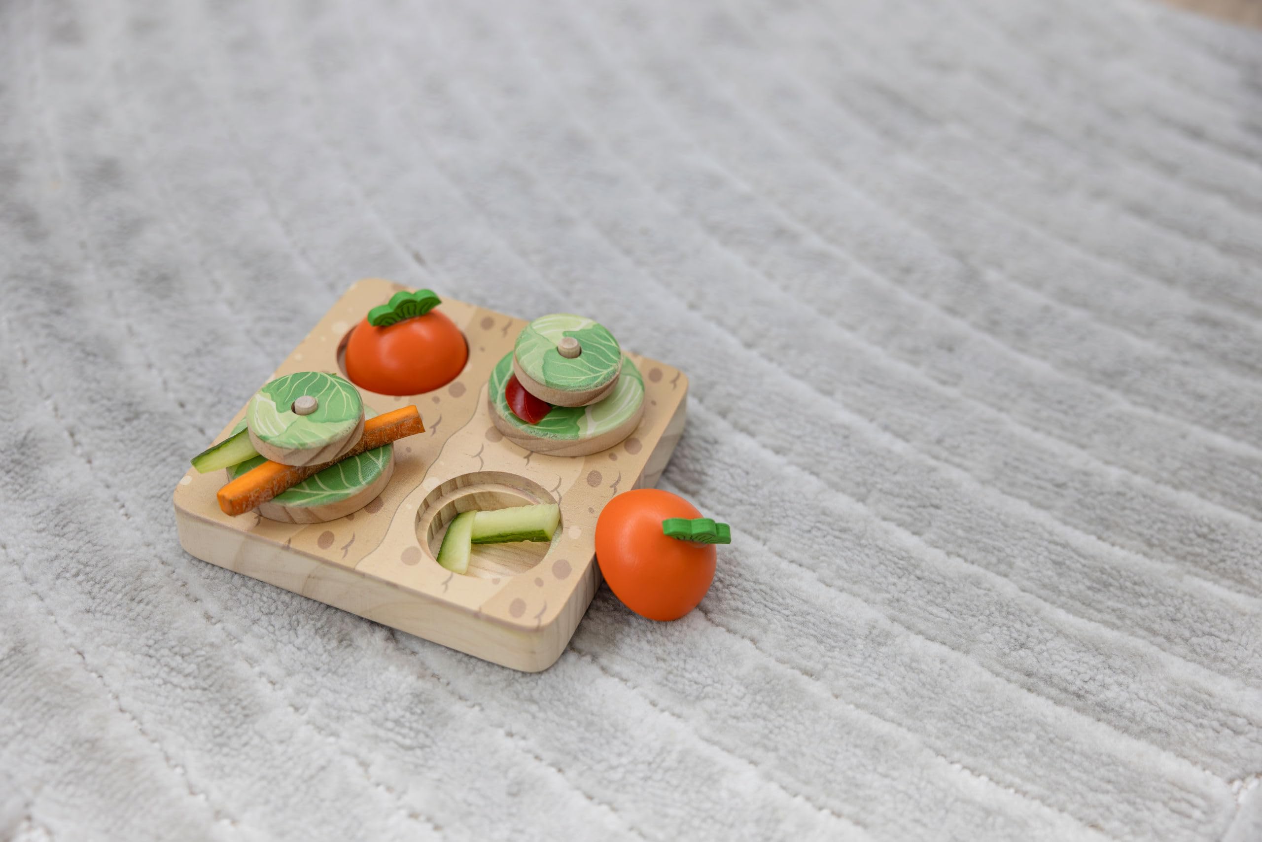 kerbl-pet-denk-und-lernspielzeug-veggie-15x15x6-cm-kaninchenspielzeug-aus-holz image 5