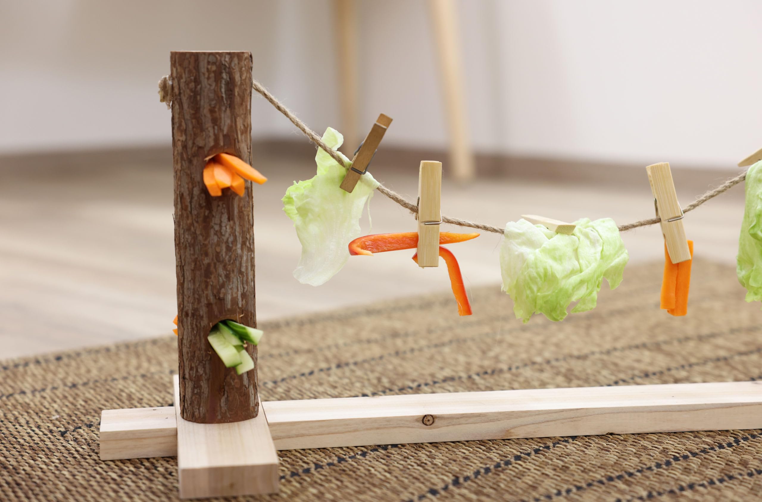 kerbl-pet-futterleine-futterbaum-kaninchenspielzeug-66x26x27cm-holz-naturbelasse image 4