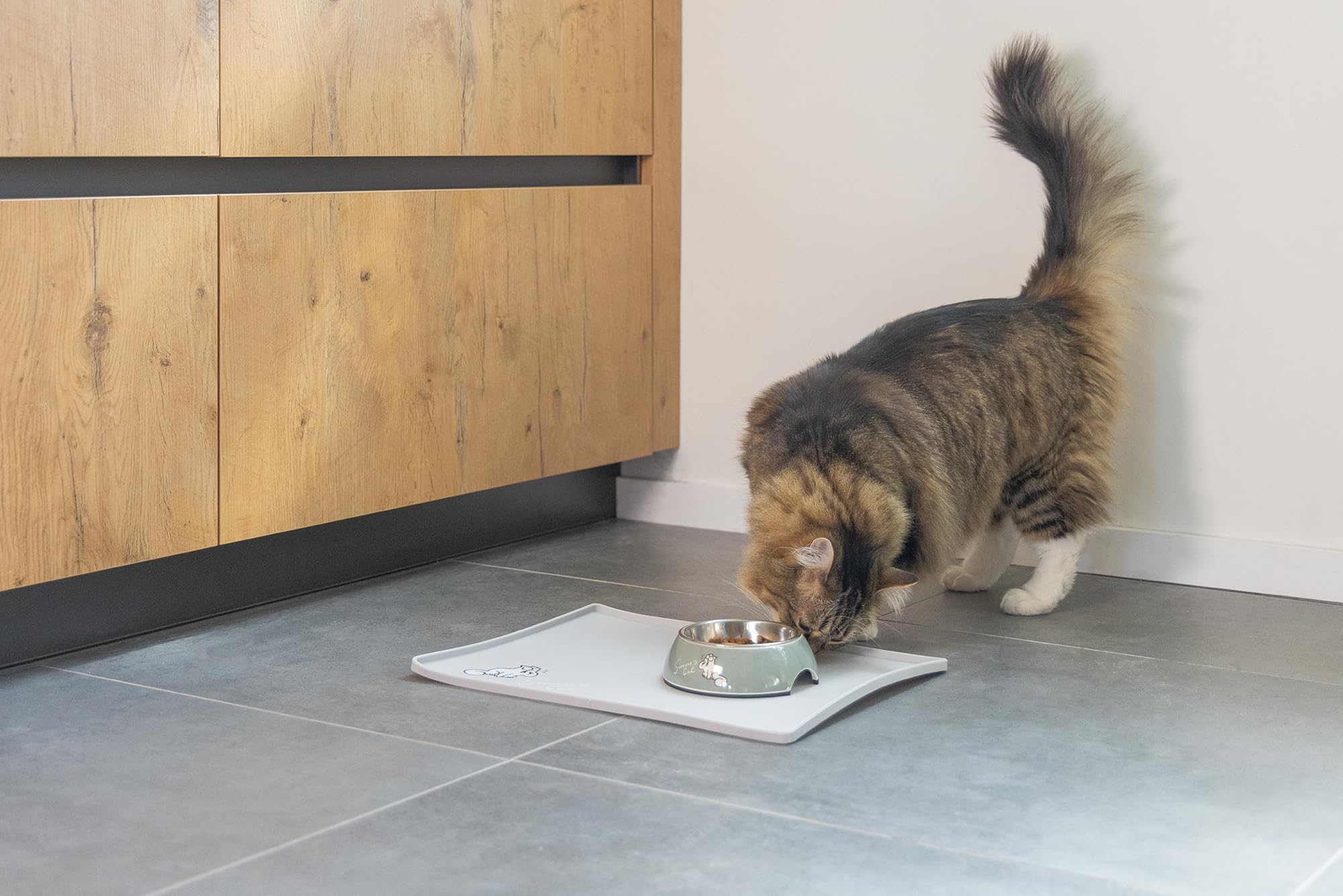 simon-s-cat-napfunterlage-von-karlie-l-40x30x1-cm-hellgrau image 4